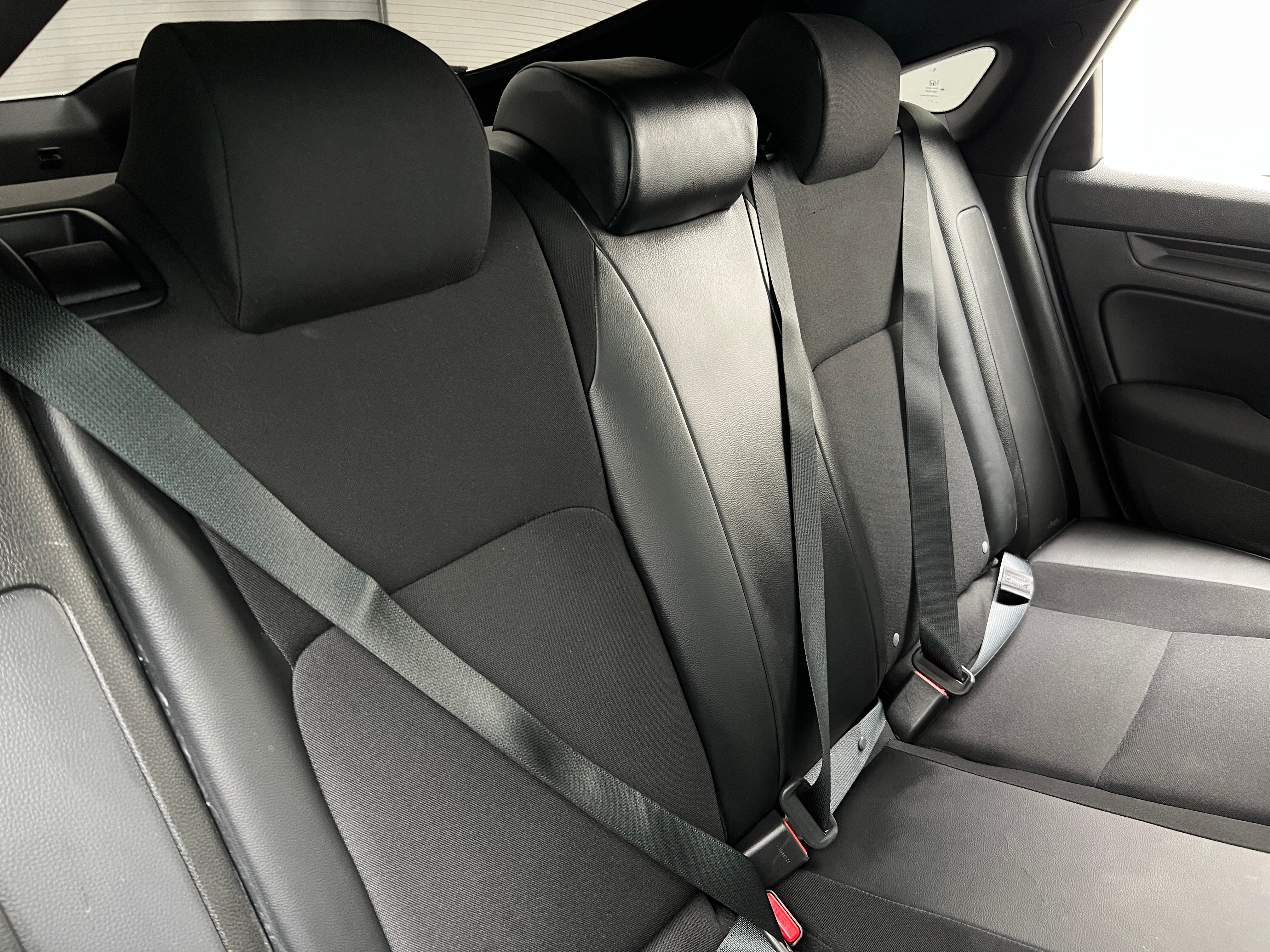 honda civic hatchback 2024 19XFL2H85RE035208 image honda civic hatchback 2024 19XFL2H85RE035208 image